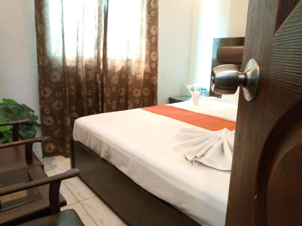 Goho Rooms Badar 卡拉奇 外观 照片