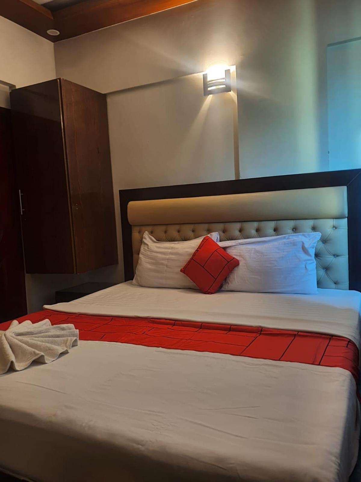 Goho Rooms Badar 卡拉奇 外观 照片