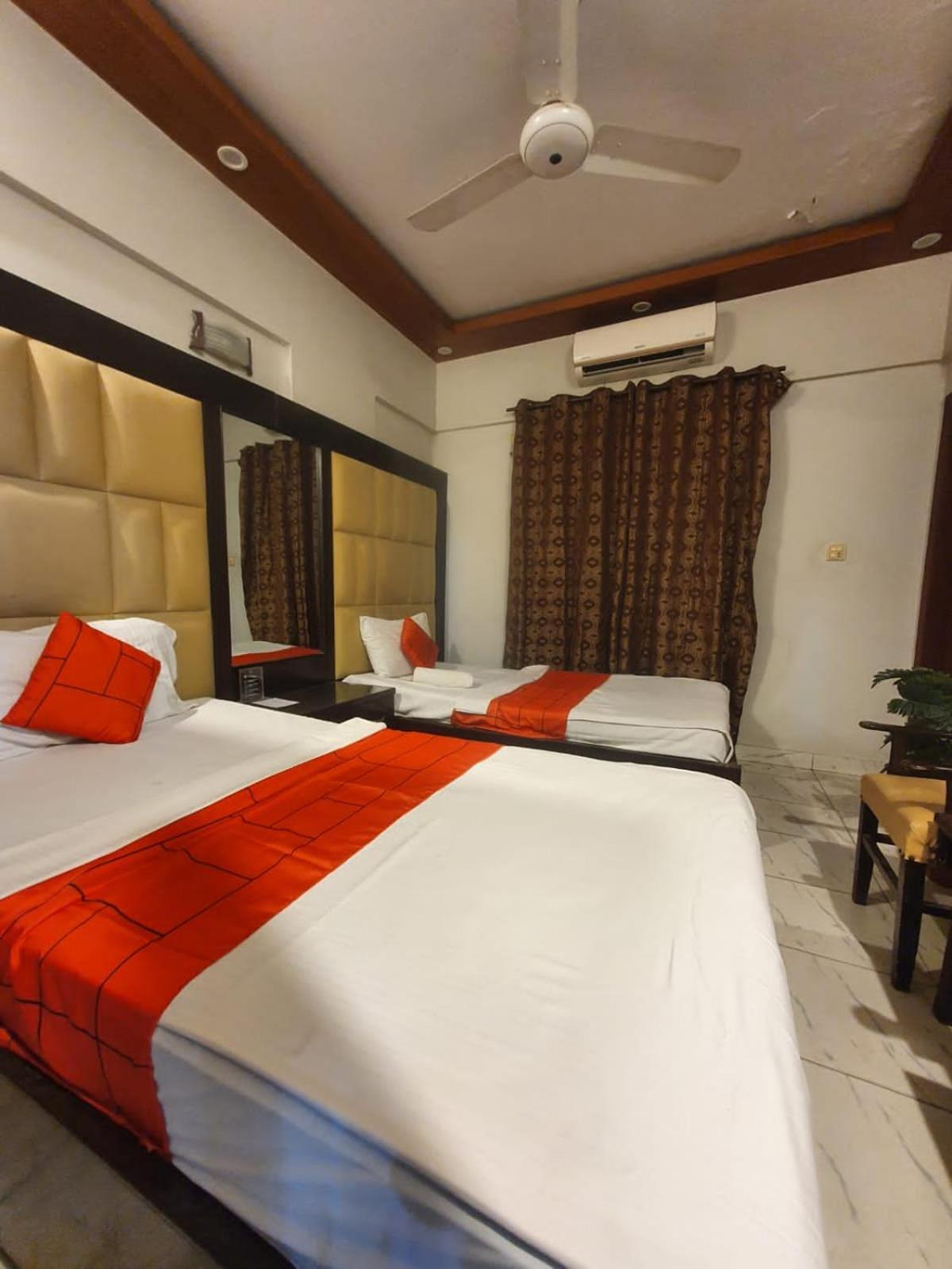 Goho Rooms Badar 卡拉奇 外观 照片