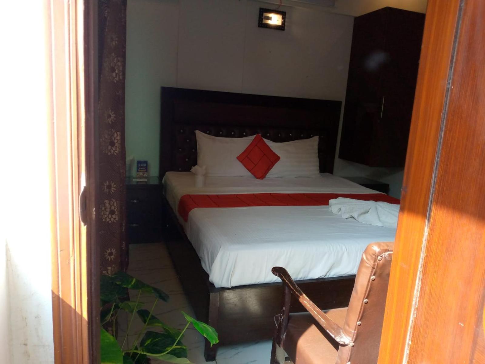 Goho Rooms Badar 卡拉奇 外观 照片