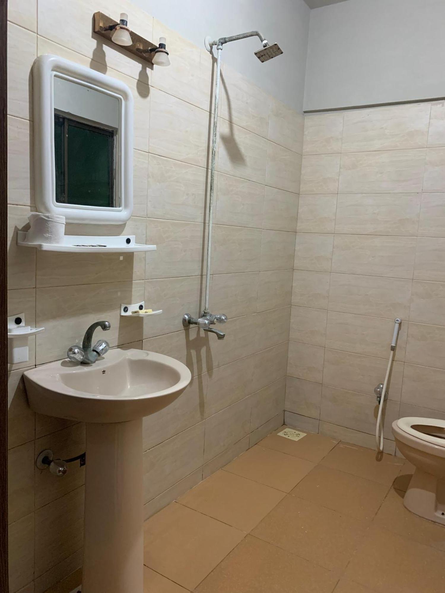 Goho Rooms Badar 卡拉奇 外观 照片